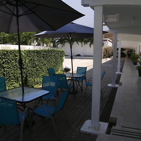 Hotel Casa Blanca Chetumal Exteriör bild