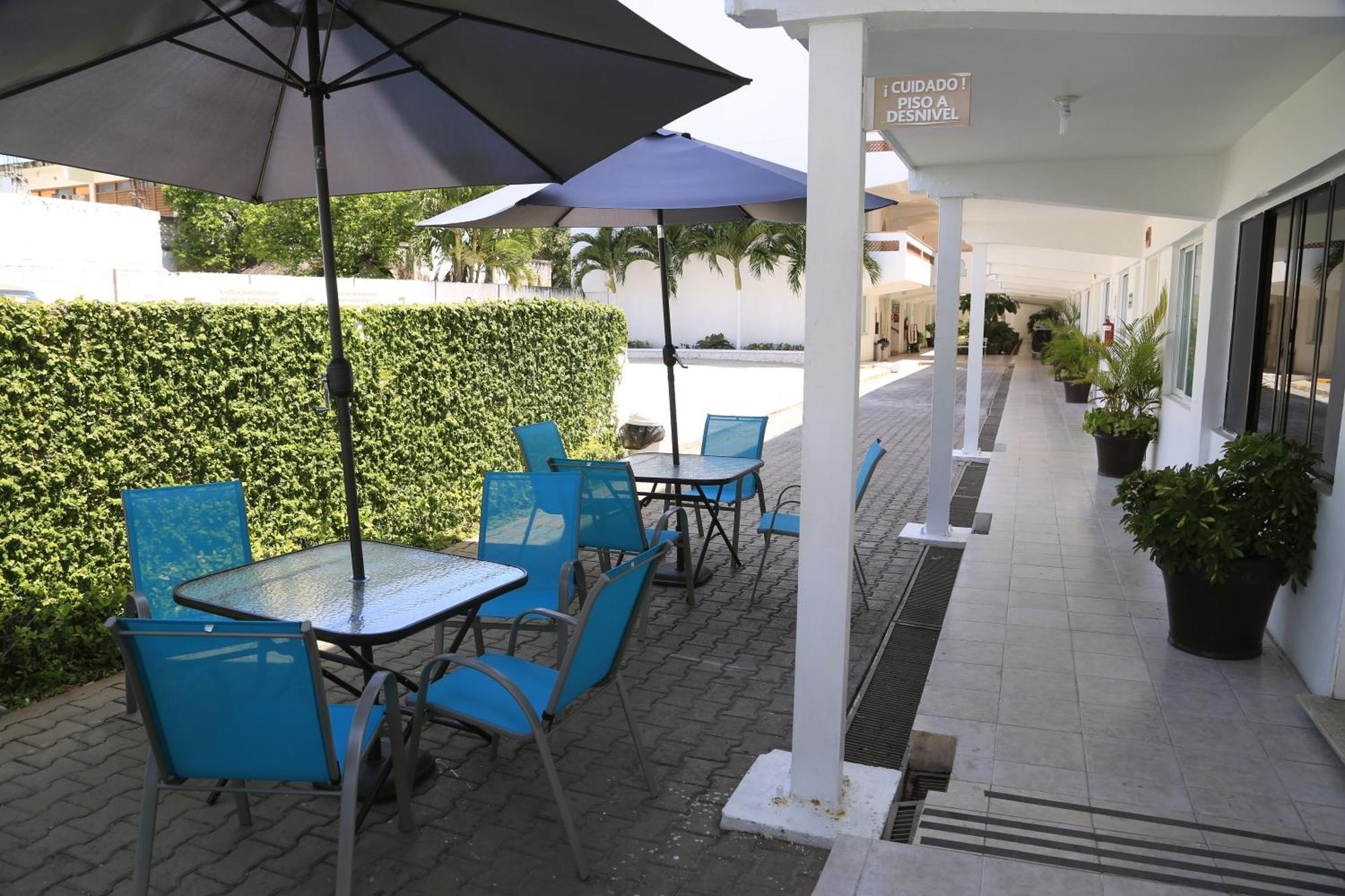 Hotel Casa Blanca Chetumal Exteriör bild