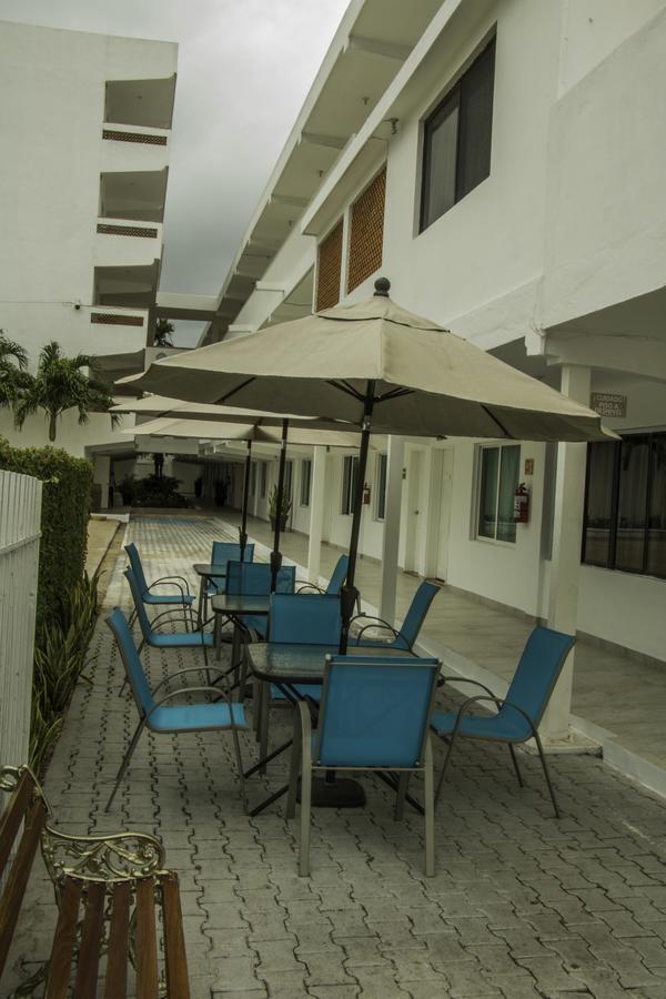Hotel Casa Blanca Chetumal Exteriör bild